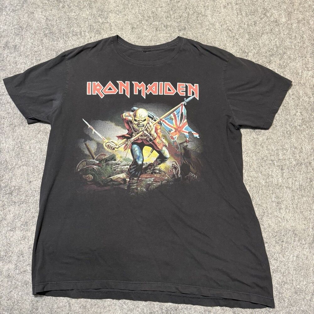 Iron Maiden Graphic T Shirt Mens XL Black Rock Metal Band Short Sleeve Tee